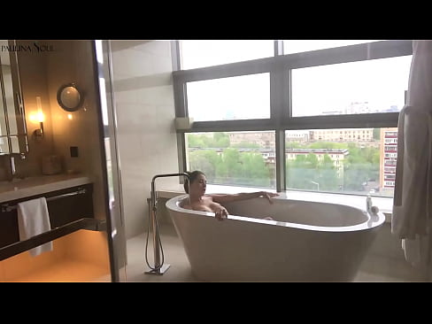 ❤️ Ogromna bejba strastno drka svojo pičko v kopalnici ❌ Pravi pornič na porno sl.porn-list.ru ❤